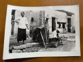 民国时期香港或广东围村黑白老照片