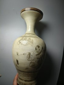 宋代磁州窑婴戏玉壶春瓶