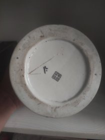 手绘人物提梁壶筒子一个，可做笔筒