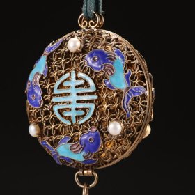 清代：银鎏金烧蓝嵌珍珠香囊