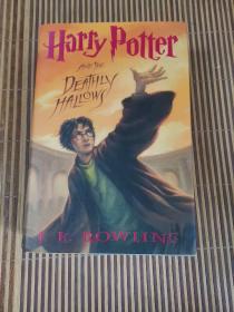 Harry Potter and the Deathly Hallows（精装厚册）