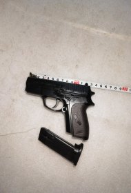 老玩具枪材质塑料无破损实物图片按图发货