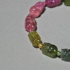 回流 多彩碧玺貔貅手串卡：1.3*09cm重31g