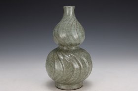 C476---旧藏宋官窑葫芦瓶