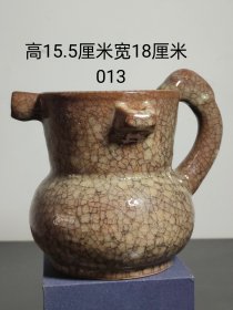 哥窑摆件，开片金丝铁线，铁足，油润饱满！