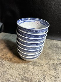 80，90年代，景德镇青花玲珑龙纹小碗8只合售