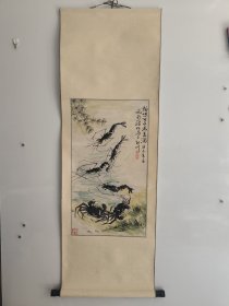 已故！安徽郎溪著名老画家，徐悲鸿大师的弟子，【吕瘦松(1915—2005）；国画作品一幅37x67】原装原裱立轴！保真出售！

吕瘦松(1915—2005），安徽郎溪著名老画家，早年毕业于苏州美专，是徐悲鸿大师的弟子，国画西画功底都十分深厚，1945至1950期间曾任安徽省郎溪县定埠小学校长，曾出版有《吕瘦松画集》