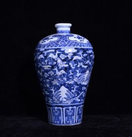 大明家境青花山石鹿纹梅瓶，高33×21厘米