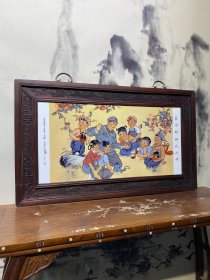 一九六八年【革命精神代代传】瓷板画横幅挂匾，尺寸:高58厘米 宽99厘米，物品实拍如图！