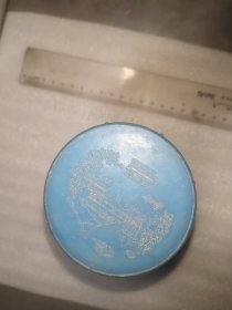 七十年代，绘有西厢记人物的瓷杯，未使用，很漂亮