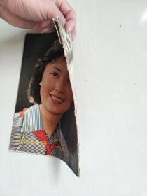 16开老杂志《大众电影》1982年第9期,1982.9,中插剧照《一盘没有下完的棋》,详见图片及描述,A