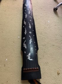 清代螺钿工艺桐木七弦古琴