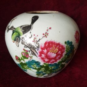 名家老粉彩花鸟西瓜坛
