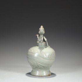 瓷龙瓶：旧藏 耀州窑剔刻龙纹龙头瓶 尺寸：高25公分 肚径14公分