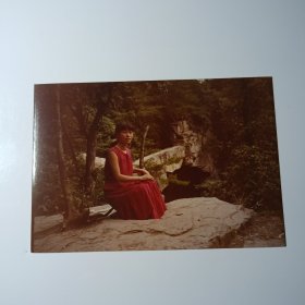 老照片-90年代美女在张家界景区仙人桥留影
