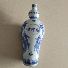 黄河龙酒瓶