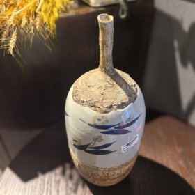 彩绘瓶