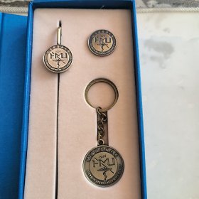 哈尔滨医科大学校徽徽章礼盒
