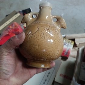 羊羔美酒酒瓶