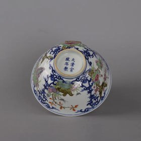 清青花斗彩四面开窗花鸟纹碗