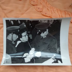 人民的意愿庄严的审判<摄影相片>--审判林彪,江青反革命集团(30张)