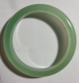 东陵玉手镯