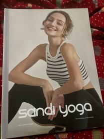 瑜伽服套装画册B，都是身材比例超好的外国美女模特，230页全铜版纸印刷，品相全新未阅读。