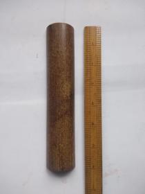 天然紫竹老料素面臂搁／茶则一个，径达四点八厘米珍稀紫竹，且用且珍惜。