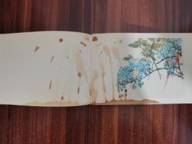 1958年一版《中国木版水印花鸟小品画集》，含齐白石、任伯年、王雪涛作品共16幅，都是横构图的。