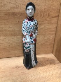 民国茶花女瓷器雕塑