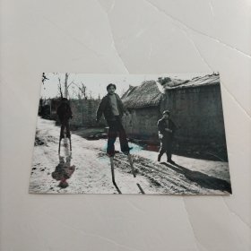 冯立军艺术摄影：踩高跷的孩子