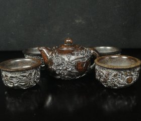 角雕茶壶茶具摆件， 尺寸约11*8*7公分，杯尺寸约7*7*4公分，总重量约531克，一套