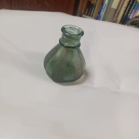 民国时期老玻璃瓶子