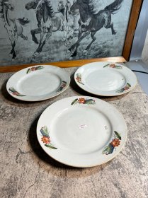 80年代，23厘米荷花花盘子3只合售