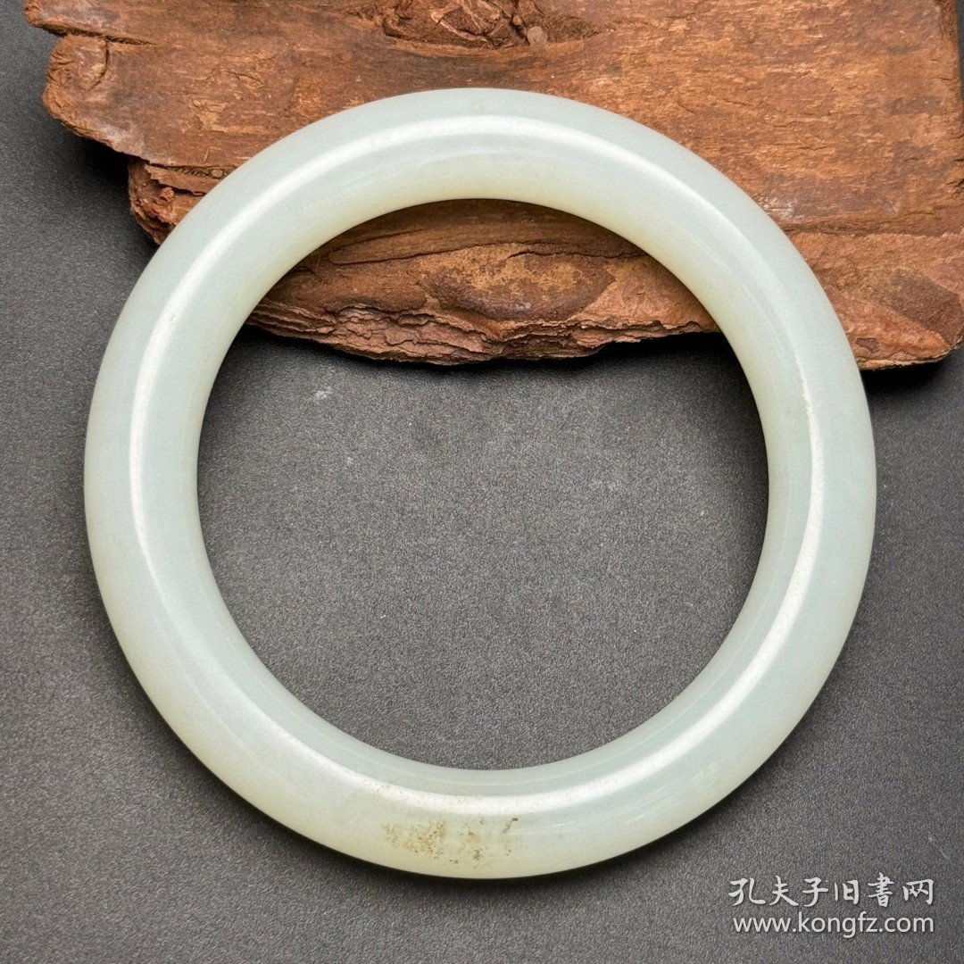 和田玉圆条玉镯