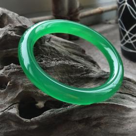 天然冰种绿色玉髓古典圆条手镯女复古玛瑙帝王绿平安镯子媲美翡翠