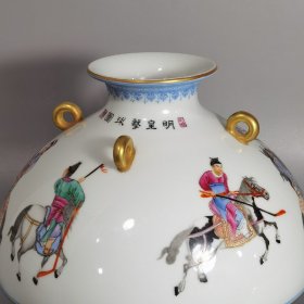 清雍正款 上下翠料边 粉彩明皇击球图四耳尊