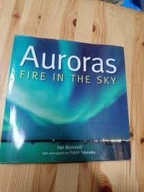 Auroras: Fire in the Sky 极光：天空中的火焰