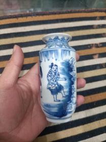 一对渔樵耕读青花瓷瓶