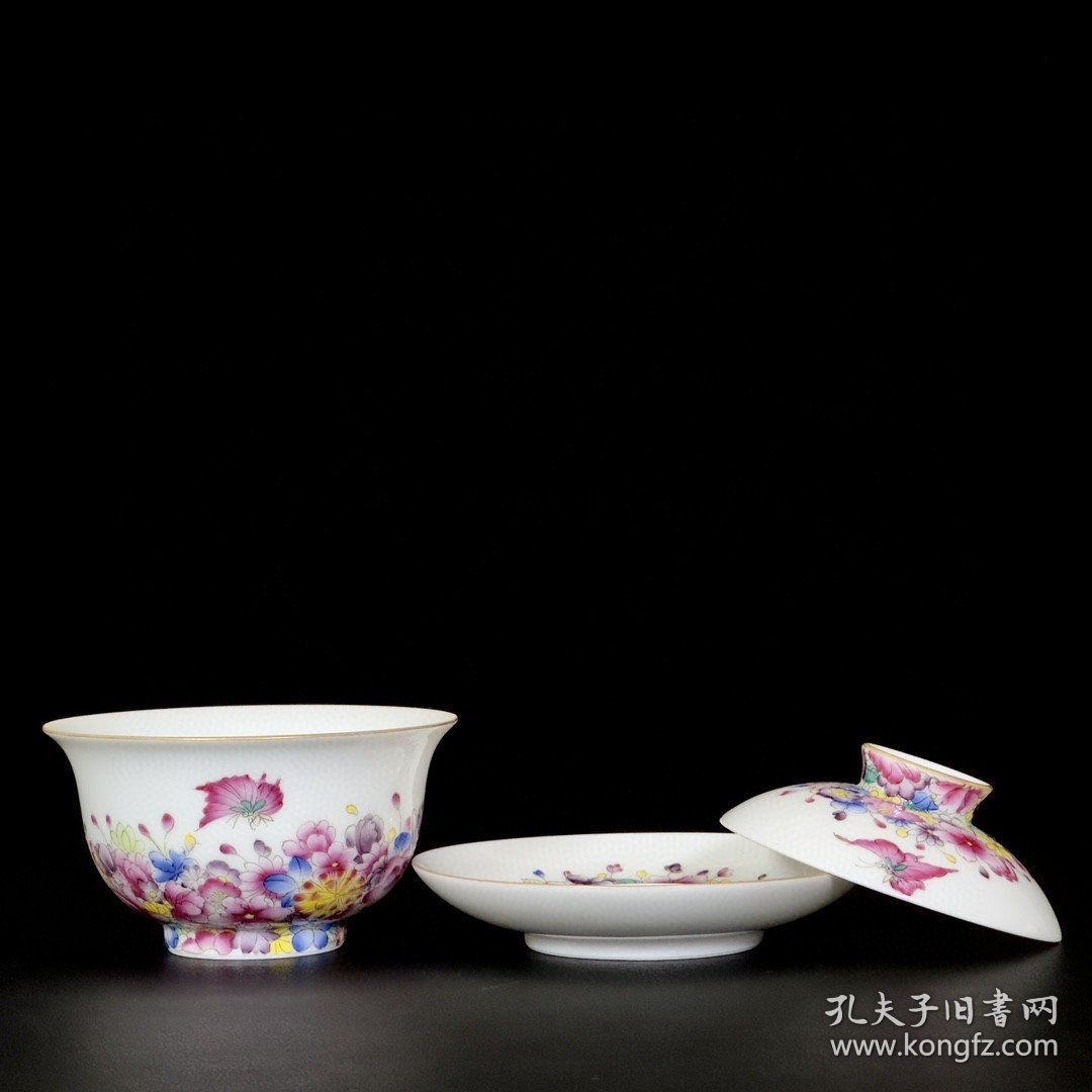 点击查看原图 清乾隆珐琅彩万花蝴蝶纹盖碗 古玩古董古瓷器老货收藏