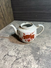 民国红花茶壶一只，无盖