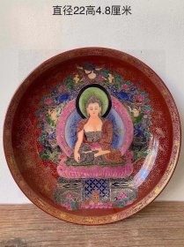 旧藏大清雍正年制珐琅彩描金佛像盘，品相完好。