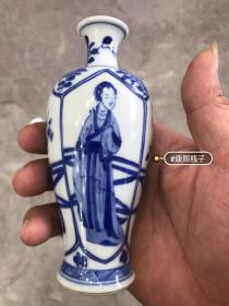 康熙开窗青花美女瓶子，全美品