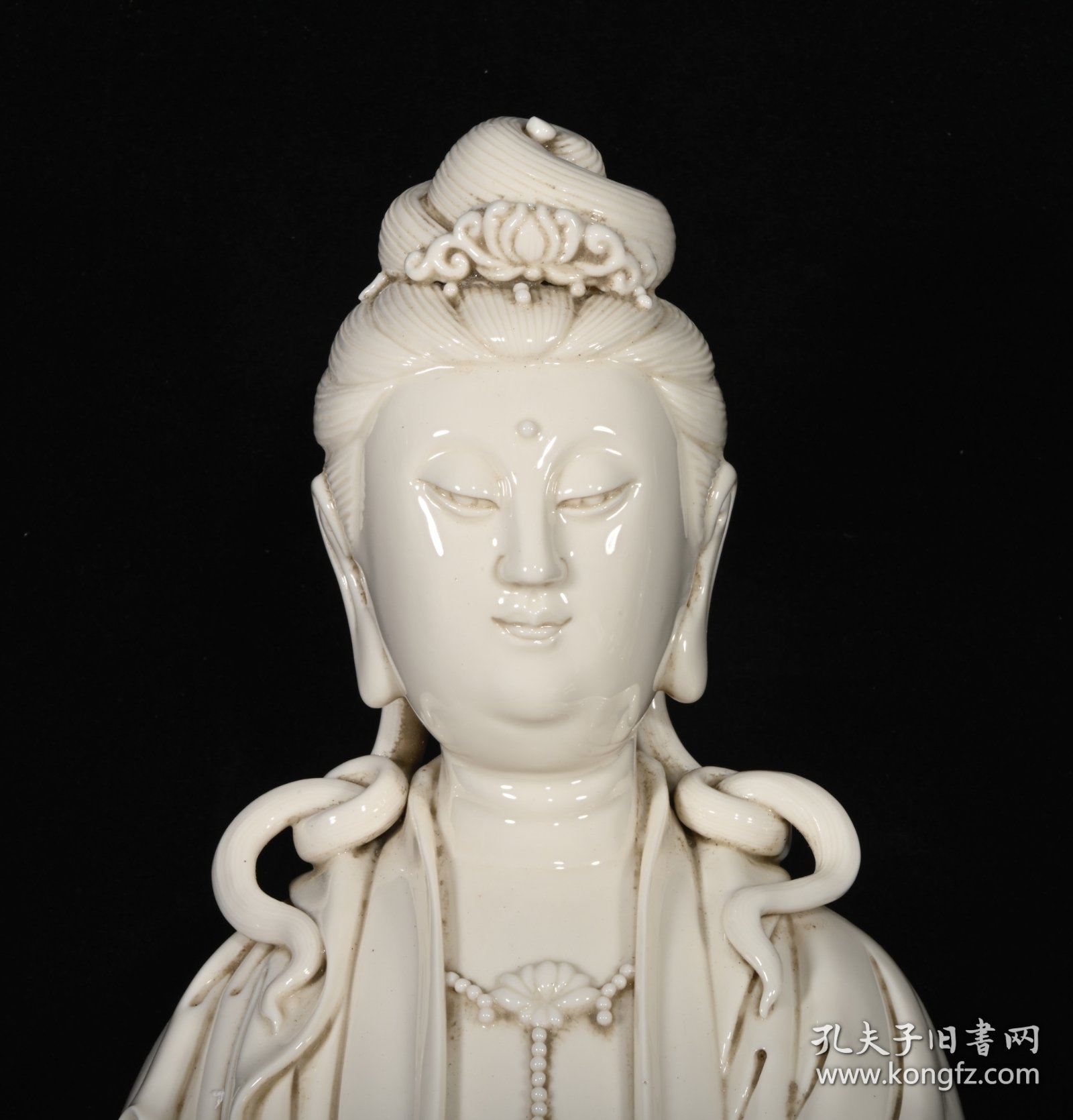 点击查看原图 旧藏 明德化窑何朝宗款自在观音一尊 高46×24厘米