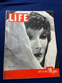 1937年7月美国生活杂志，图文专题美国二战前线生活，东印度火山，鸟类，西班牙的斗争