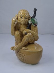 80年代石湾陶瓷公仔摆件（金猴贺岁）