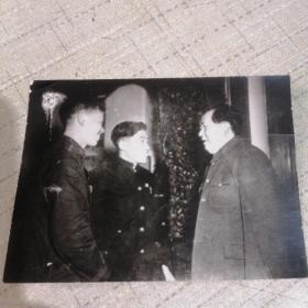 毛主席接见青年代表 老照片1张