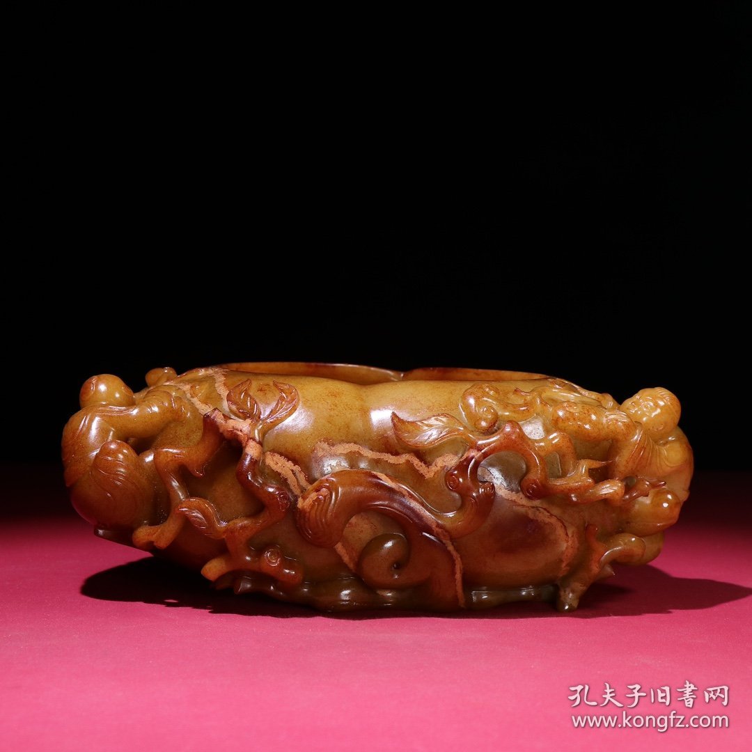 旧藏和田玉籽料童子如意桃型笔洗