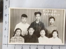 1960年昆十中五班(团)分支四粗辫子美女三帅哥合影照片(50-60年代杨永仙相册，杨永仙50年代就读于昆明师专附小，50年代末60年代初就读于昆明十中)