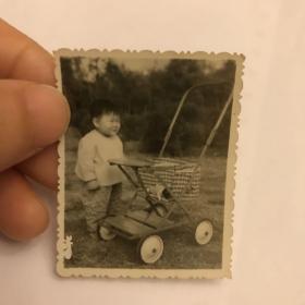 60年代自制宝宝手推车照片